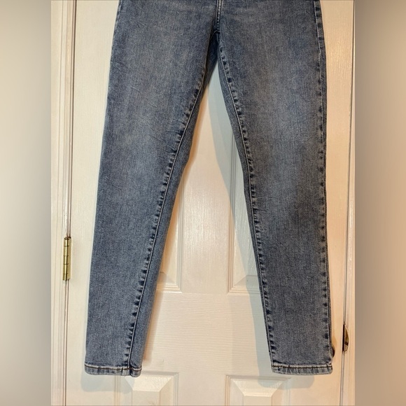 Banana Republic Factory Skinny Fit Jeans  Medium Wash Size 25/0 - Picture 3 of 16